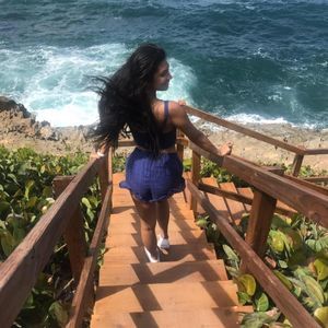 Meet your Posher, Coralee